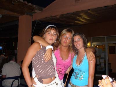 grazziella.........marina...........et lilou ou alison.....