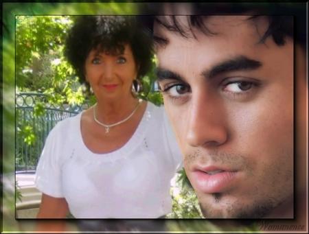 merci marie...womanence.j'ai jamais ete aussi pres de lui .aie �a fait un drole d'effet...